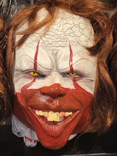 Pennywise maschera lattice