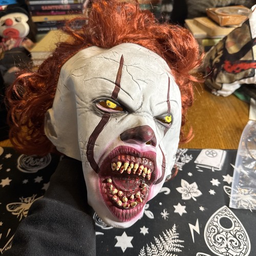 Pennywise full mask - full,