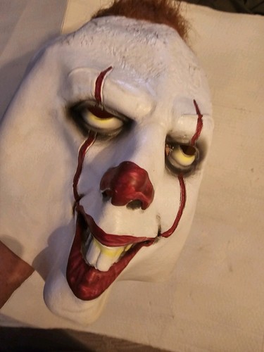 Pennywise clown pull over - pennywise,